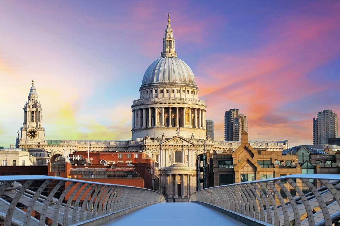 Cathedral St. Paiul - London UK at sunset