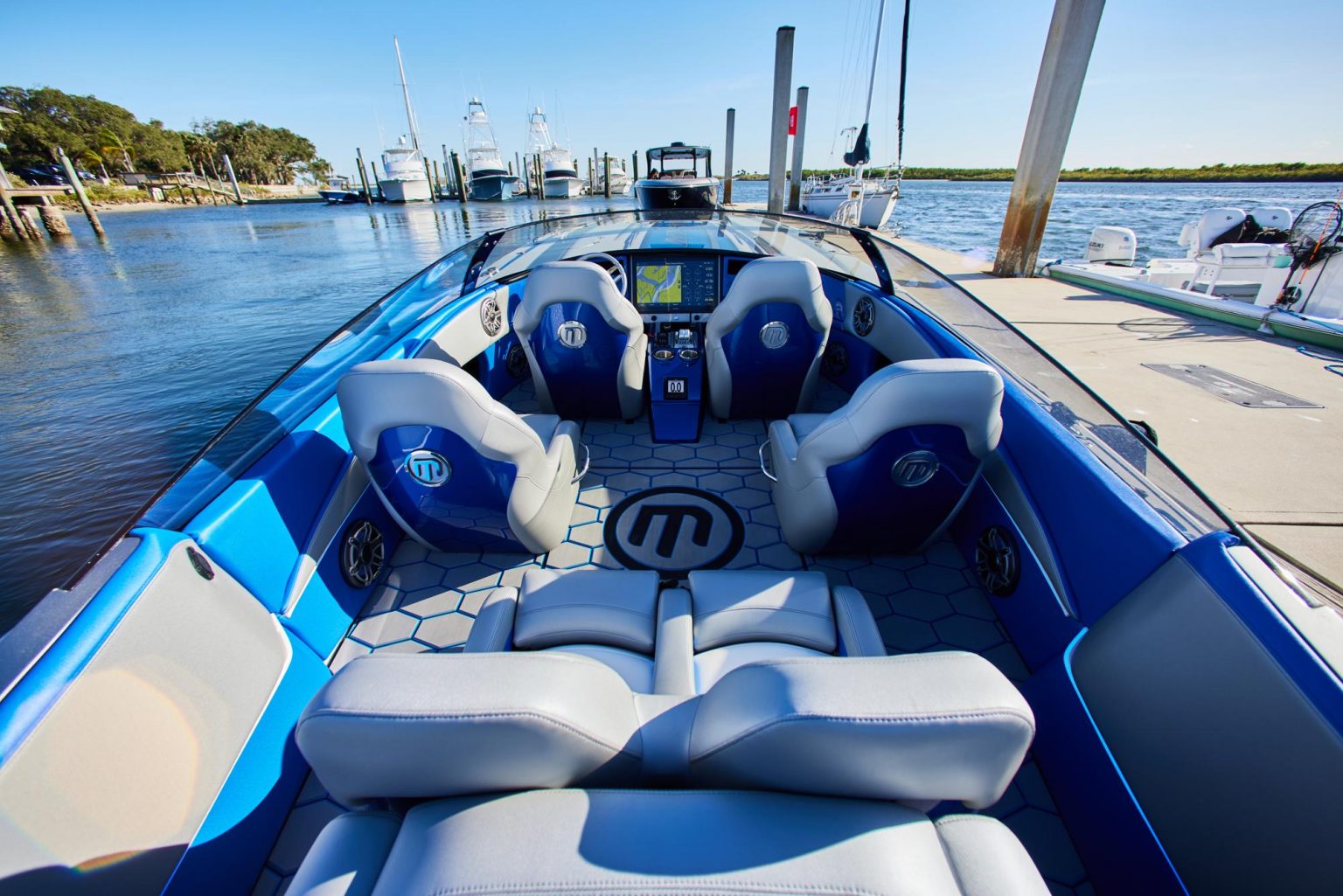 mystic powerboats catamaran